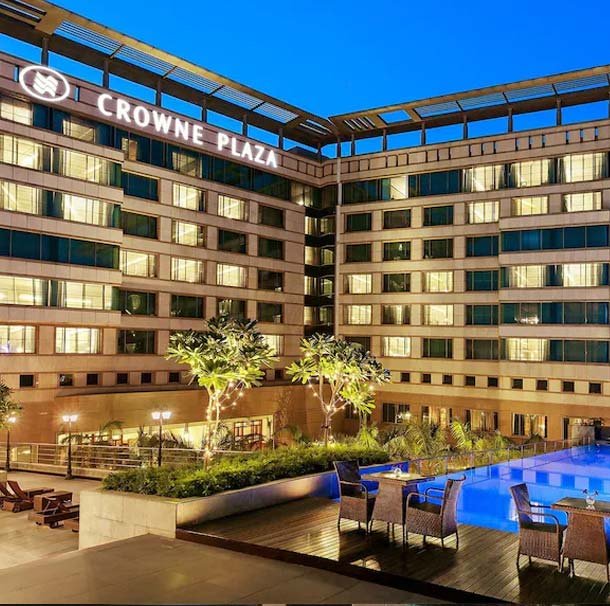 Crowne Plaza Hotel Escorts in Gurgaon