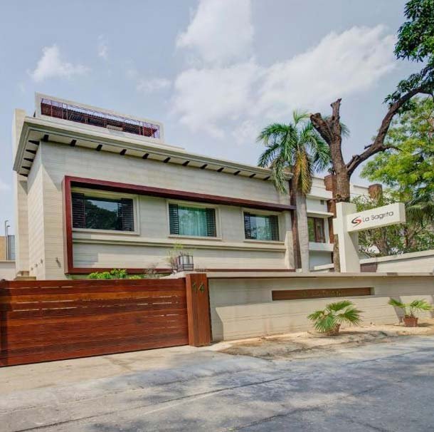 La Sagrita Hotel Escorts in Delhi