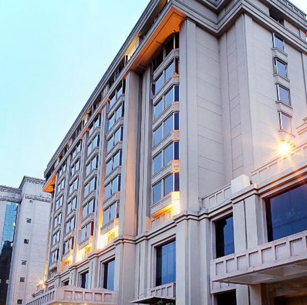 The Metropolitan Hotel Escorts in New Delhi