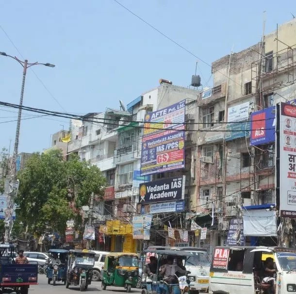 Mukherjee Nagar Escorts