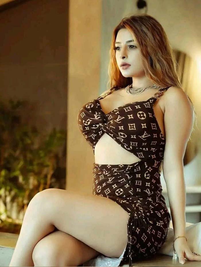 Anamika Escort Girl Delhi